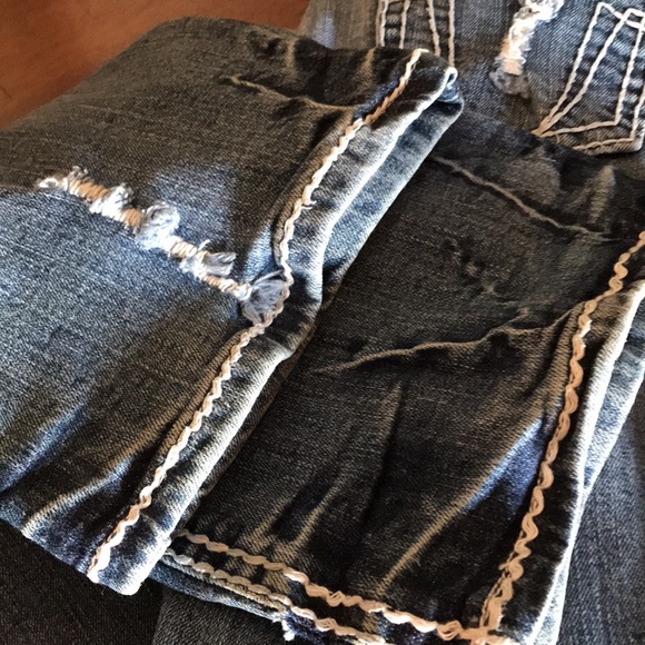 ZCO Premium Destroyed Distressed Bootcut Jeans - Picture 14 of 15